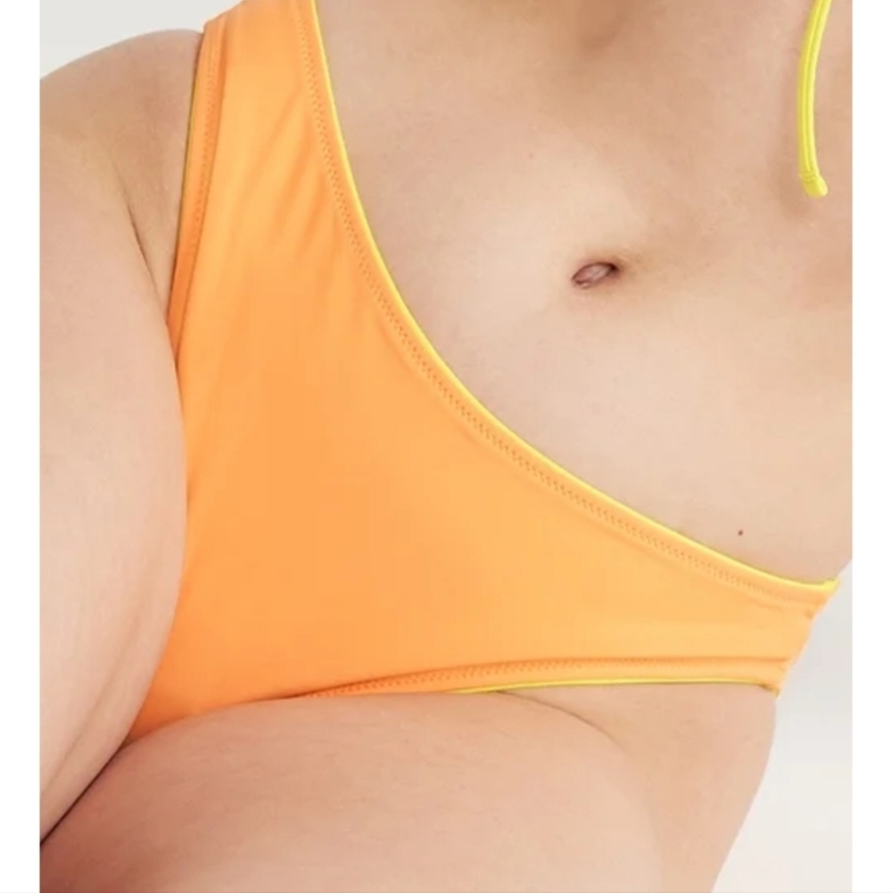NOBO Juniors’ Reversible Hi Leg V Waist Bikini Bottoms Yellow/Orange XL 15/17